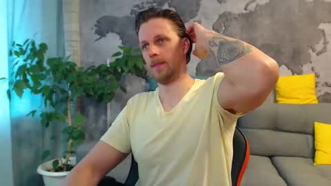 vikingchrisss online show from May 1, 2026, 9:14 am