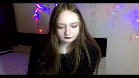 vikippink online show from September 23, 2025, 5:27 pm