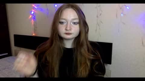 vikippink online show from October 13, 2025, 10:04 am