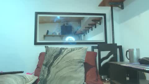 VIKKKTORIAAA online show from October 16, 2025, 5:41 am