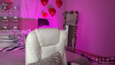 Vikky online show from March 10, 2026, 1:32 am