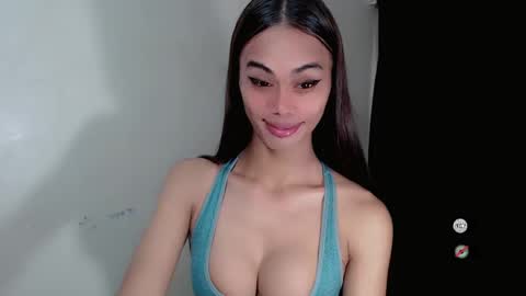 vikkylustfull online show from December 18, 2024, 11:19 pm