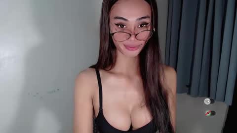 vikkylustfull online show from December 19, 2024, 2:56 am