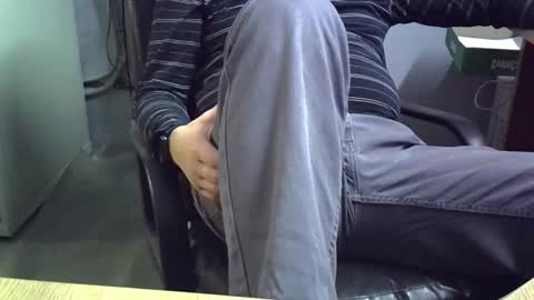 viknik16cm online show from January 21, 2025, 5:16 am