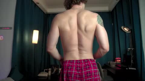 Snapshot of viktor_secret chatting on October 18, 2025, 12:28 pm fansly VITEKsecret online show from October 18, 2025, 12:28 pm