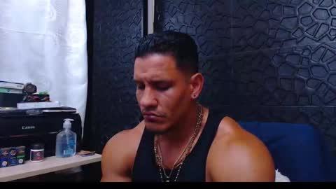 Viktor Herrera online show from December 9, 2024, 9:16 pm