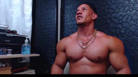 Viktor Herrera online show from December 11, 2024, 2:09 am