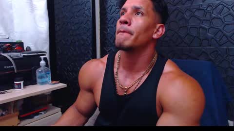 Viktor Herrera online show from December 21, 2024, 5:29 pm