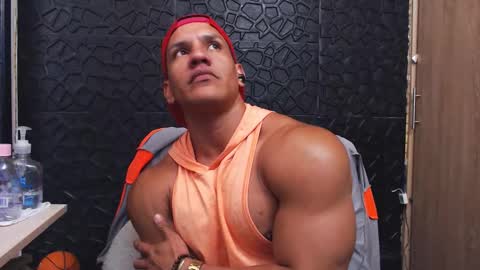 Viktor Herrera online show from October 18, 2025, 4:52 pm