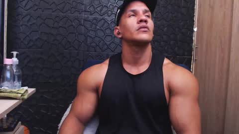 Snapshot of viktorherrera chatting on November 6, 2025, 5:47 pm Viktor Herrera online show from November 6, 2025, 5:47 pm