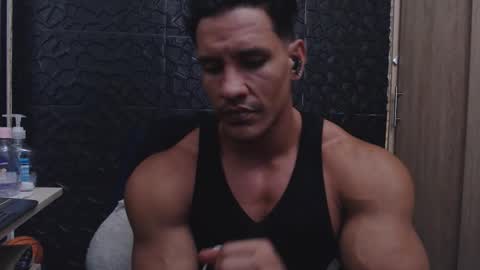 Snapshot of viktorherrera chatting on November 27, 2025, 2:57 am Viktor Herrera online show from November 27, 2025, 2:57 am