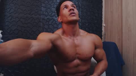 Snapshot of viktorherrera chatting on November 29, 2025, 4:21 pm Viktor Herrera online show from November 29, 2025, 4:21 pm