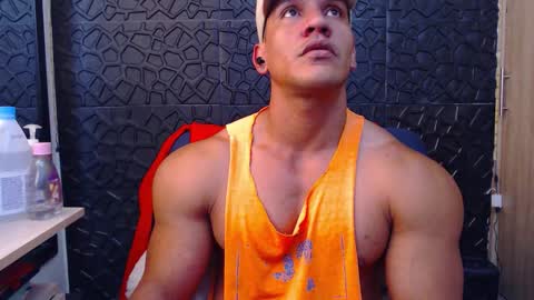 Snapshot of viktorherrera chatting on January 7, 2026, 3:03 pm Viktor Herrera online show from January 7, 2026, 3:03 pm