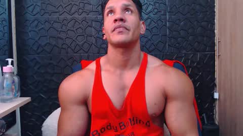 Snapshot of viktorherrera chatting on January 10, 2026, 3:58 pm Viktor Herrera online show from January 10, 2026, 3:58 pm