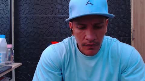 Snapshot of viktorherrera chatting on January 12, 2026, 7:30 pm Viktor Herrera online show from January 12, 2026, 7:30 pm