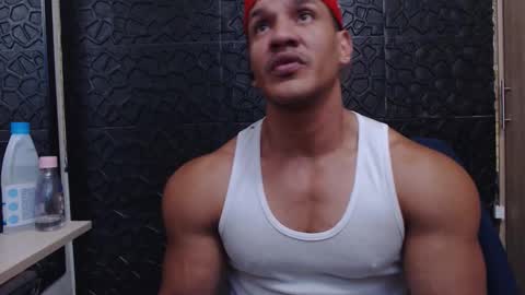 Snapshot of viktorherrera chatting on January 13, 2026, 7:35 am Viktor Herrera online show from January 13, 2026, 7:35 am