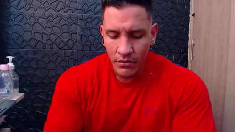 Snapshot of viktorherrera chatting on January 17, 2026, 3:39 pm Viktor Herrera online show from January 17, 2026, 3:39 pm