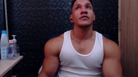 Snapshot of viktorherrera chatting on January 19, 2026, 12:31 pm Viktor Herrera online show from January 19, 2026, 12:31 pm