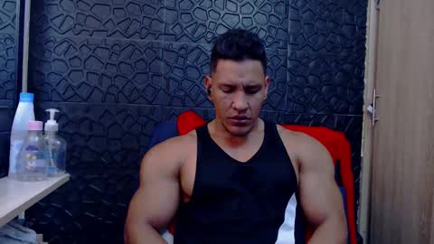 Snapshot of viktorherrera chatting on February 8, 2026, 3:15 pm Viktor Herrera online show from February 8, 2026, 3:15 pm