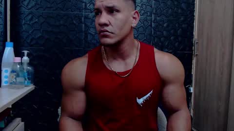 Snapshot of viktorherrera chatting on February 9, 2026, 8:51 am Viktor Herrera online show from February 9, 2026, 8:51 am