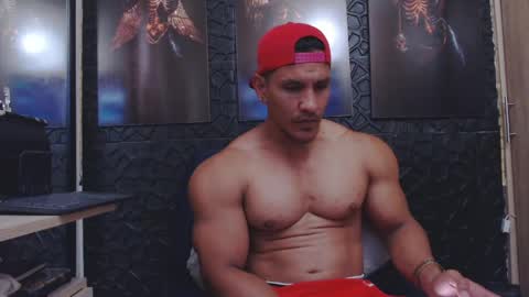 Viktor Herrera online show from May 7, 2026, 6:46 pm