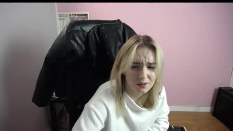 viktoria_lovely online show from January 16, 2026, 12:42 pm