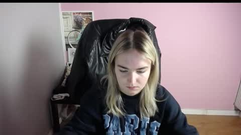 viktoria_lovely online show from February 16, 2026, 6:31 am