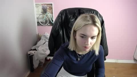 viktoria_lovely online show from April 1, 2026, 7:09 am