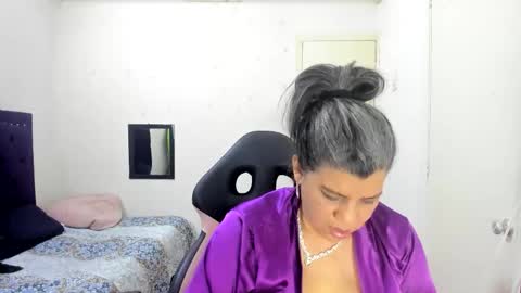 Snapshot of vikyadams chatting on October 22, 2025, 10:09 pm VIKY ADAMS online show from October 22, 2025, 10:09 pm