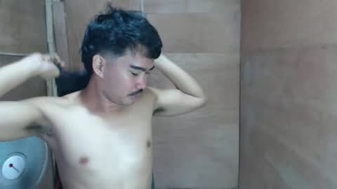 Snapshot of vin_17 chatting on February 12, 2026, 7:58 am Call me Marvin online show from February 12, 2026, 7:58 am