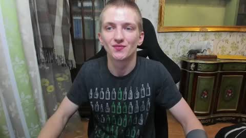 Dimoooooon online show from May 4, 2026, 1:56 am