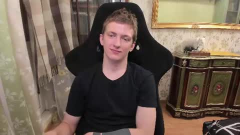 Dimoooooon online show from June 24, 2026, 9:36 pm