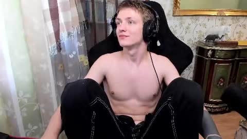 Dimoooooon online show from June 30, 2026, 3:29 am