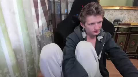 Dimoooooon online show from July 20, 2026, 4:53 pm