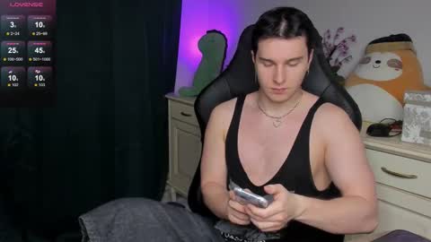 Vincent Strong online show from December 21, 2025, 1:40 pm