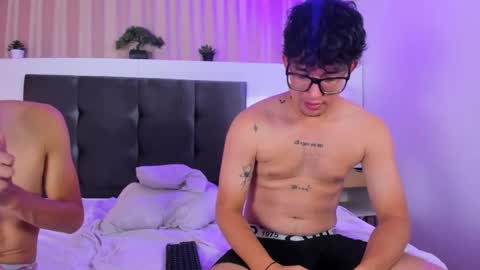 Snapshot of vincent_bowie chatting on January 28, 2025, 9:19 am Lucas - Sam - Sophie online show from January 28, 2025, 9:19 am