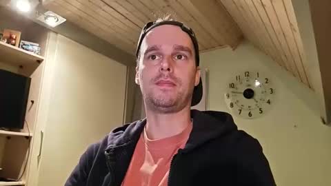 Vincent online show from November 27, 2025, 3:47 pm