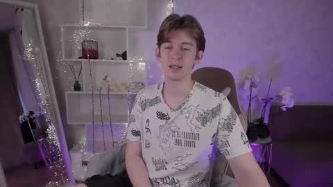 Snapshot of vincentpotts chatting on October 5, 2025, 5:39 am Vincent online show from October 5, 2025, 5:39 am