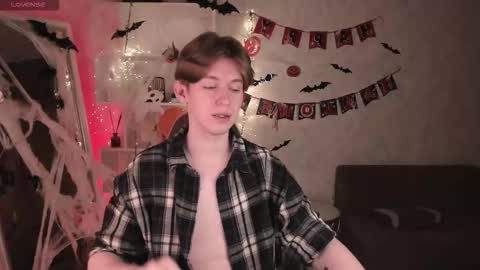 Snapshot of vincentpotts chatting on November 2, 2025, 7:00 am Vincent online show from November 2, 2025, 7:00 am