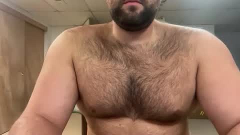 Snapshot of vinfaro27 chatting on November 9, 2025, 11:58 pm Vinfaro27 online show from November 9, 2025, 11:58 pm