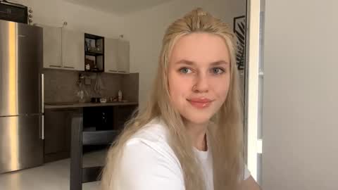 Maria online show from September 17, 2025, 1:57 pm