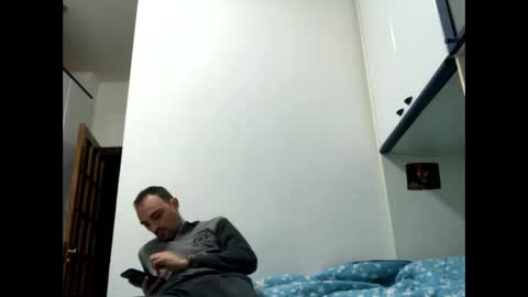 Snapshot of vinmin90 chatting on November 6, 2025, 2:51 pm Zenith online show from November 6, 2025, 2:51 pm