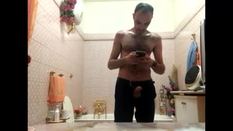 Snapshot of vinmin90 chatting on November 12, 2025, 9:25 pm Zenith online show from November 12, 2025, 9:25 pm