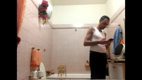 Snapshot of vinmin90 chatting on November 15, 2025, 12:41 am Zenith online show from November 15, 2025, 12:41 am