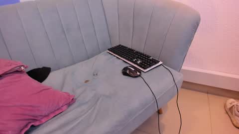 vinniematte online show from February 8, 2025, 6:12 am