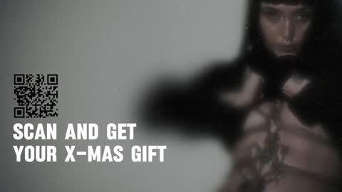 Snapshot of vinylstore chatting on December 27, 2024, 7:57 pm Diva Silvia online show from December 27, 2024, 7:57 pm