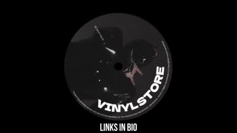 Snapshot of vinylstore chatting on January 6, 2025, 3:19 pm Diva Silvia online show from January 6, 2025, 3:19 pm