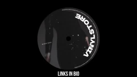 Snapshot of vinylstore chatting on January 18, 2025, 3:16 pm Diva Silvia online show from January 18, 2025, 3:16 pm