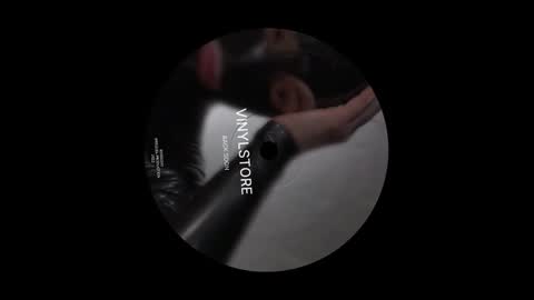 Snapshot of vinylstore chatting on January 22, 2025, 7:24 pm Diva Silvia online show from January 22, 2025, 7:24 pm