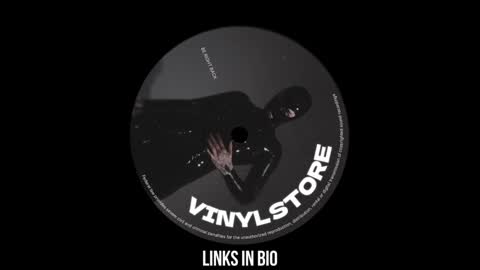 Snapshot of vinylstore chatting on February 7, 2025, 2:37 pm Diva Silvia online show from February 7, 2025, 2:37 pm